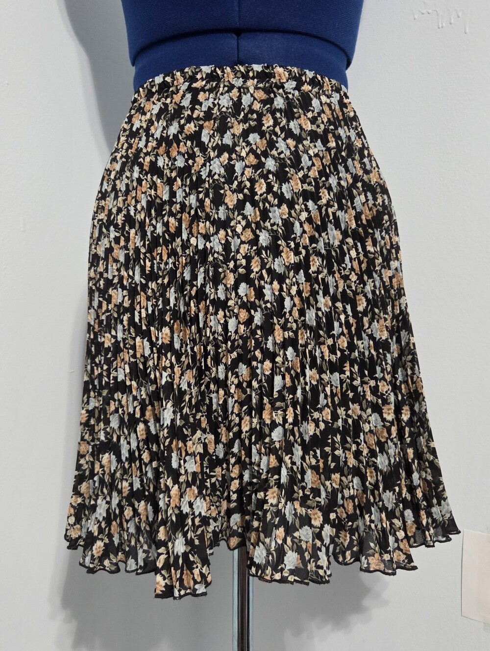 Vintage Sheer Pleated Floral Skirt Size S